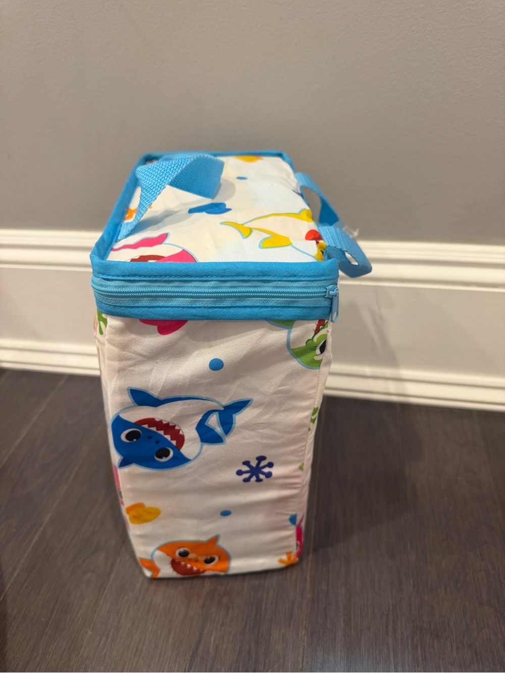 NWT Nickelodeon Pinkfong Baby Shark 4PC Toddler Comforter Set - Blue White - Picture 4 of 6